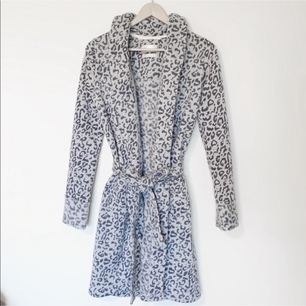 NWT Victorias Secret Grey Leopard Robe